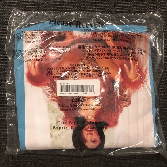 *SOLD* Supreme Lil Kim Tee - Picture 2 of 3